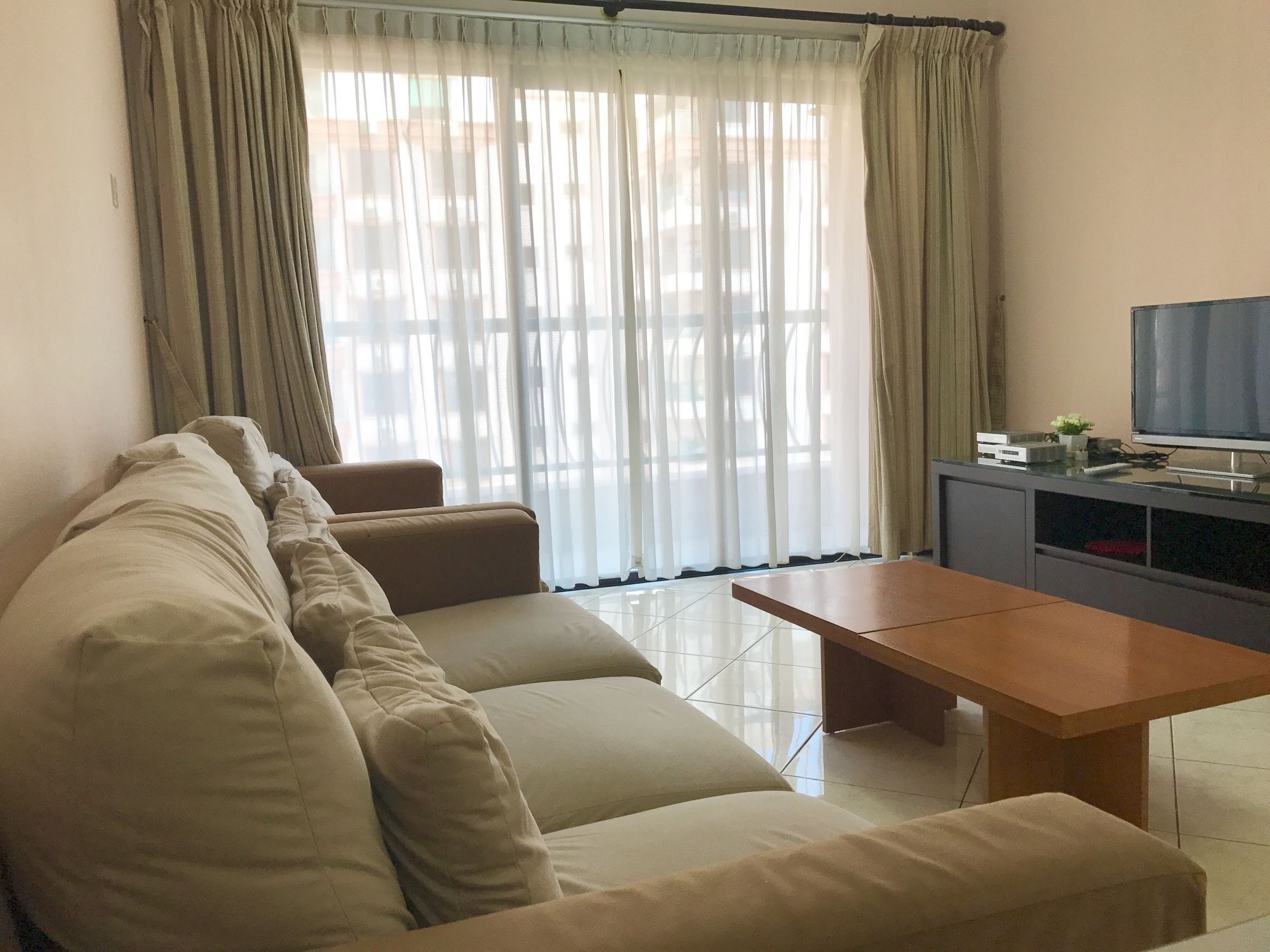 Sunset & Seaview Vacation Condos At Marina Court Resort Condo Kota Kinabalu Exterior photo